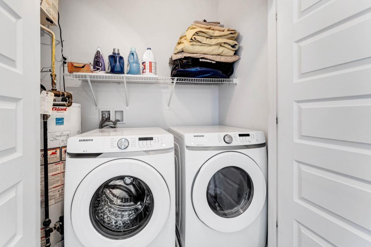 Charming And Cozy Condo Apartment Gatineau Luaran gambar